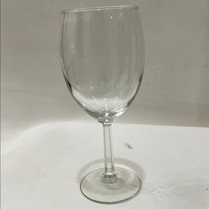 Ponte Family Estate White Wine Glass 8 Oz 7 1/4 In Tall 2 1/2 In Round Drinkware